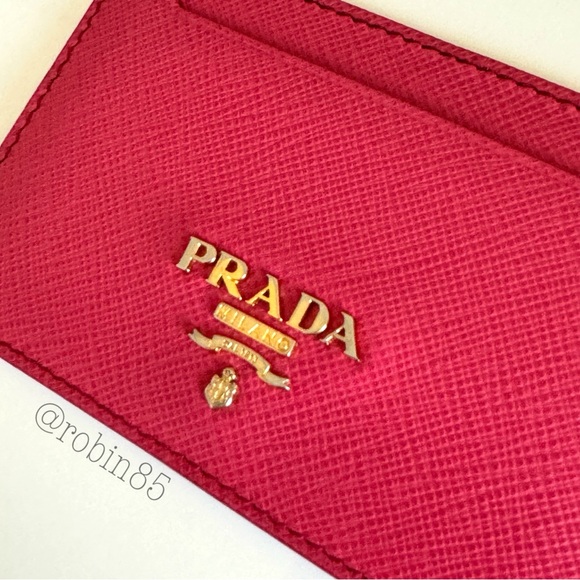 PRADA β‘ Cardholder - Red β‘ Great Condition β‘ Leather β‘ - Picture 5 of 6